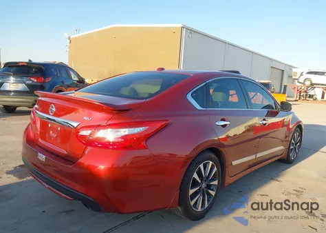 2017 Nissan Altima 2.5 Sv z USA, uszkodzony, nr VIN 1N4AL3AP9HC194620